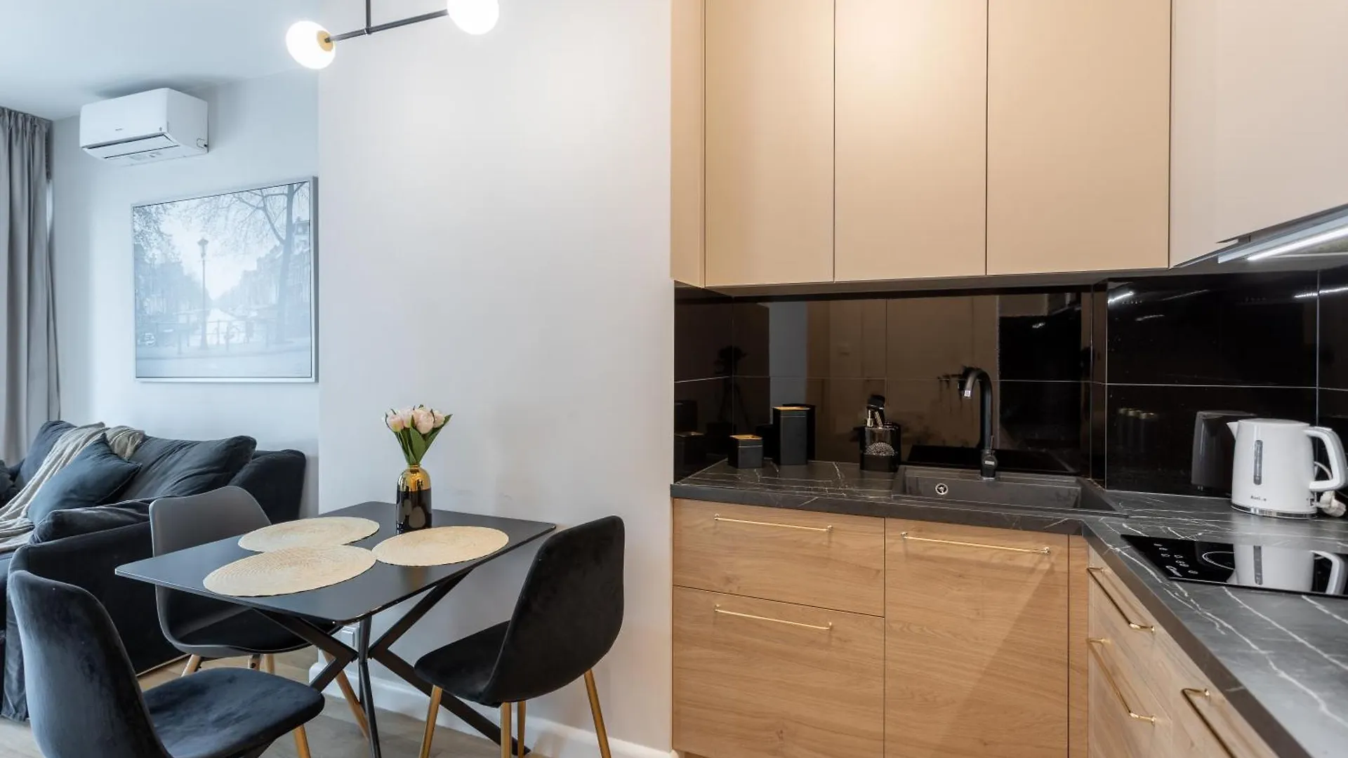 Urban Chic - Cozy Studio Apartment - City Center - Sienna Street Varsovie 0*,