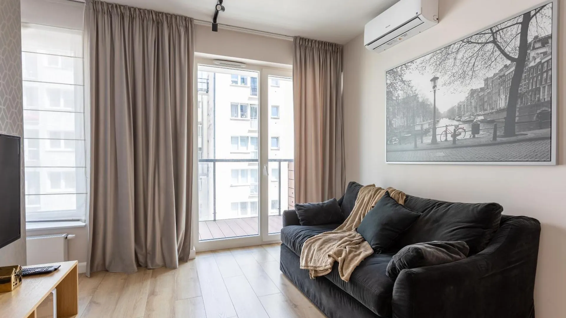 Urban Chic - Cozy Studio Apartment - City Center - Sienna Street Varsovie 0*,